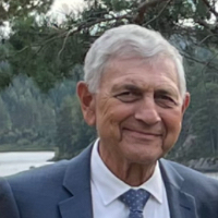 Bjørn  Lauvrak